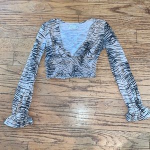 Deep V long sleeve crop top